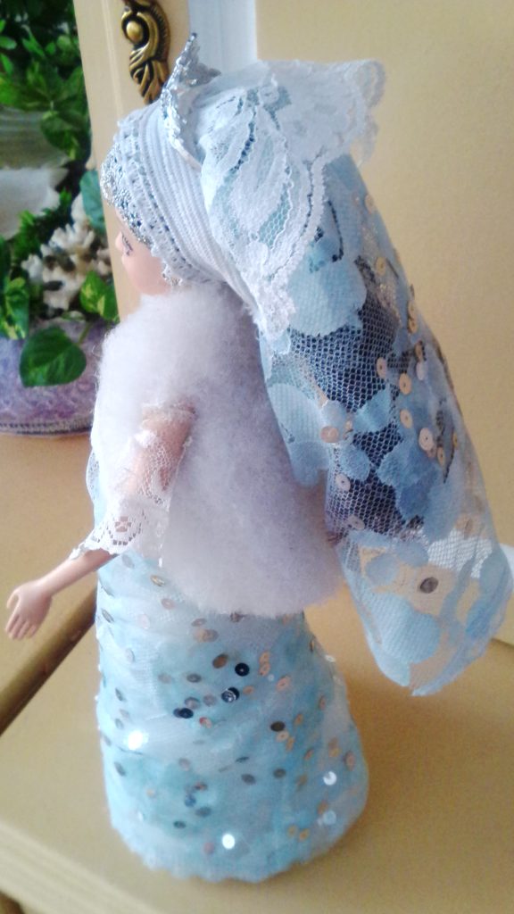 Снегурочка своими руками из куклы Барби