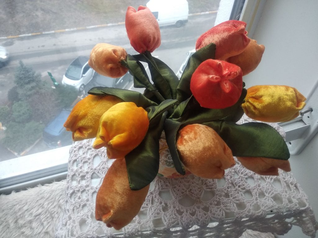 Цветы тюльпаны из материала своими руками