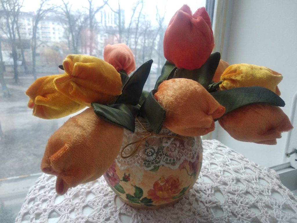 Цветы тюльпаны из материала своими руками
